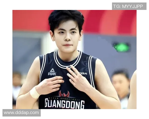 四川女篮遭遇重创负于广东杨舒予成功限制李梦成表现陷入绝境